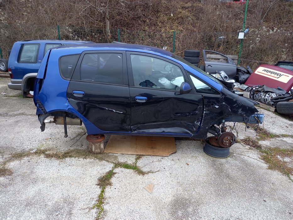 Mitsubishi Colt Мицубиши Колт