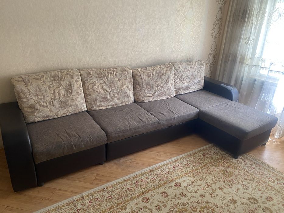 Диван для гостинной