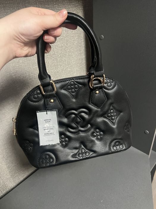 новая сумка вместительная