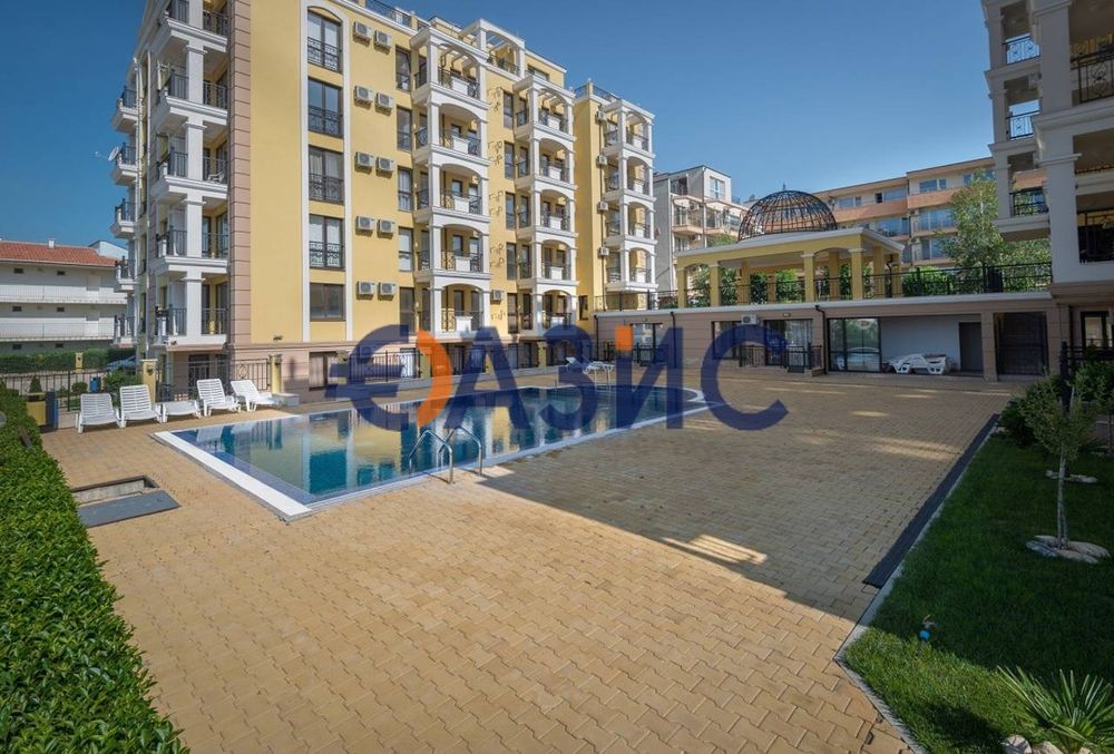 Продава се Двустаен апартамент в Свети Влас - 55 кв.м за 881 €/кв.м - Снимка #11
