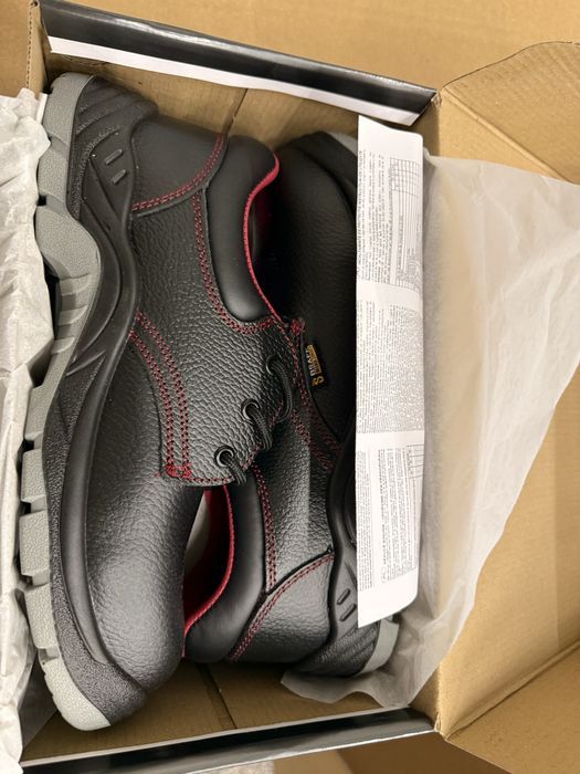 Кожени работни обувки с твърдо бомбе Стенсо Stenso