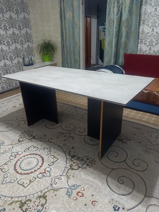 Кухонный   стол.