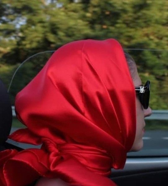 Продам красный для тренда