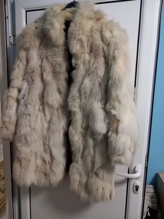 Палто от сребърна  лисица  размер XXL