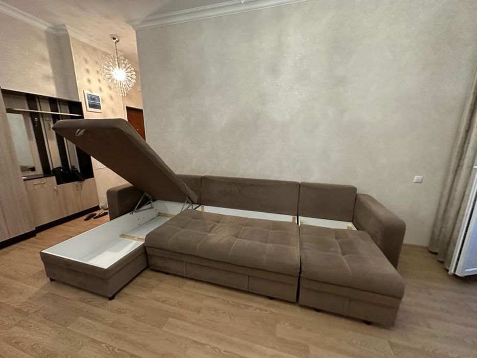 Диван большой