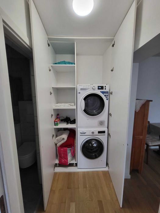 Închiriez apartament