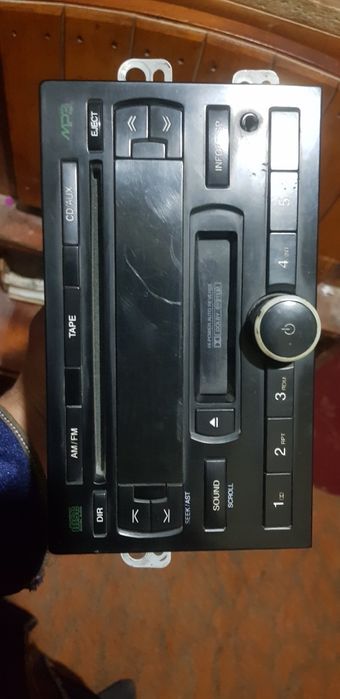 Магнитофон сотилади