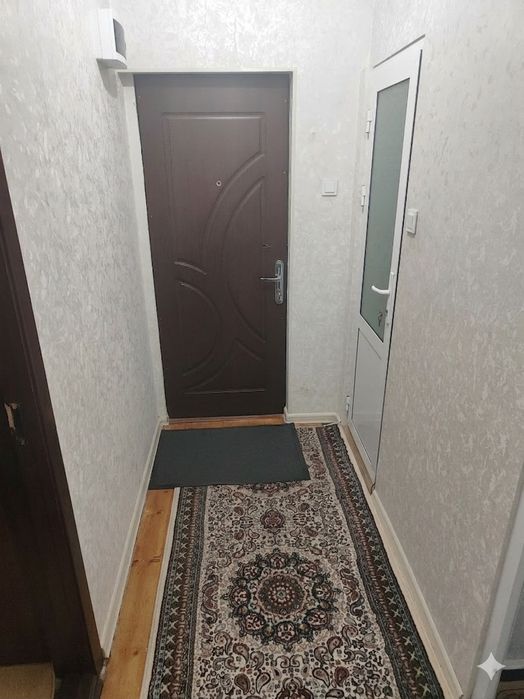 Чилонзор 17квартал квартира сотилади 3/4/4 65м2