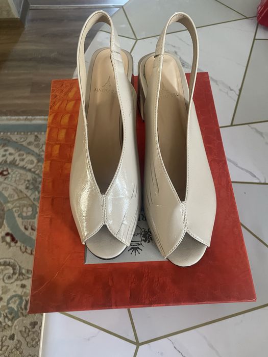 Обувь женская 40 размер