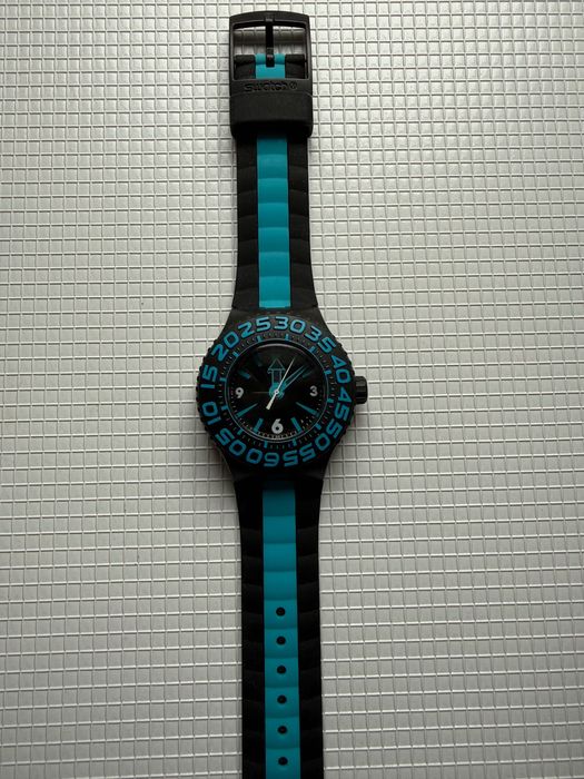 Ceas Swatch folosit de cateva ori doar