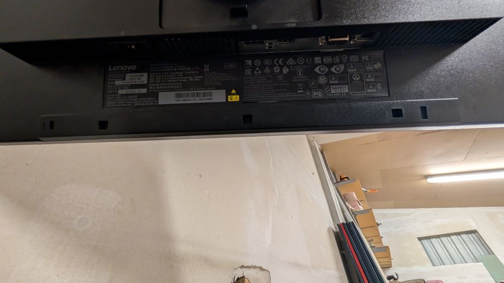 Vând monitor Lenovo Thinkpad