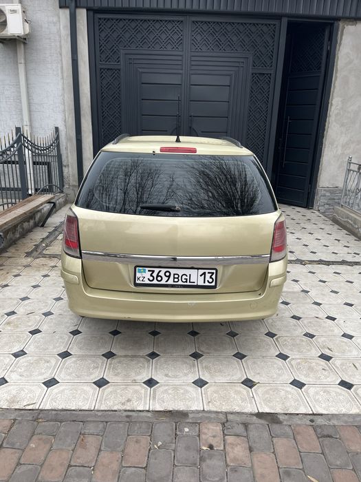Opel Astra H 2005года