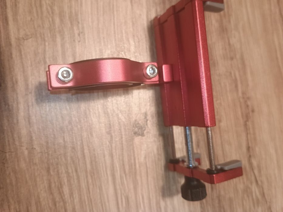 Suport telefon cu fixare  ,prindere ghidon,tampoane cauciuc