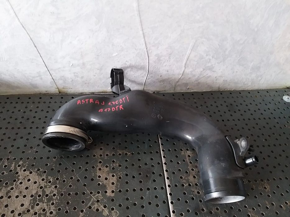 Tubulatura admisie aer 1.7 cdti opel astra j 55577108 446362