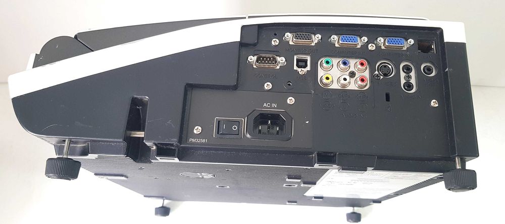 Hitachi ED A 100 videoproiector Ultra Short Throw film muzica arta