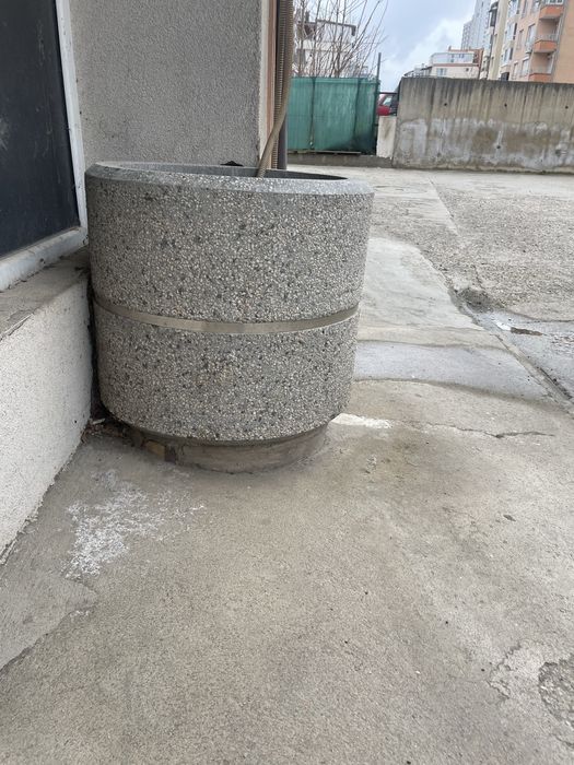 Бетонени кашпи енчо енчев номер 22