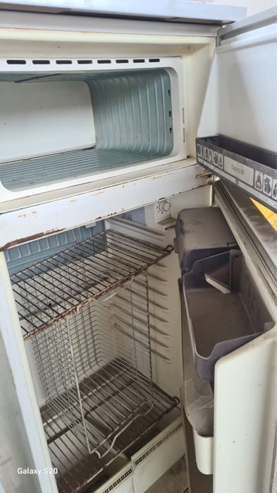 Холодильник Бирюса-21 с морозильнеком