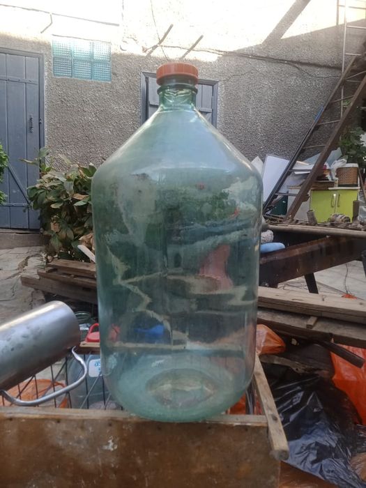 Продам бутыли.   .