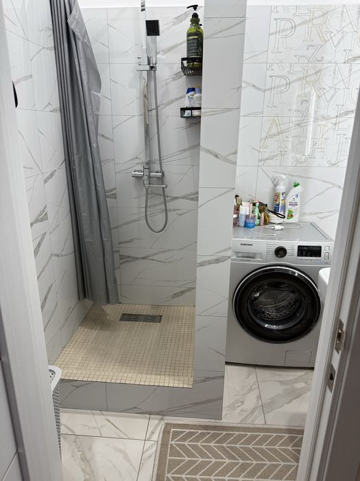 Продам 2 ком квартиру абая 244