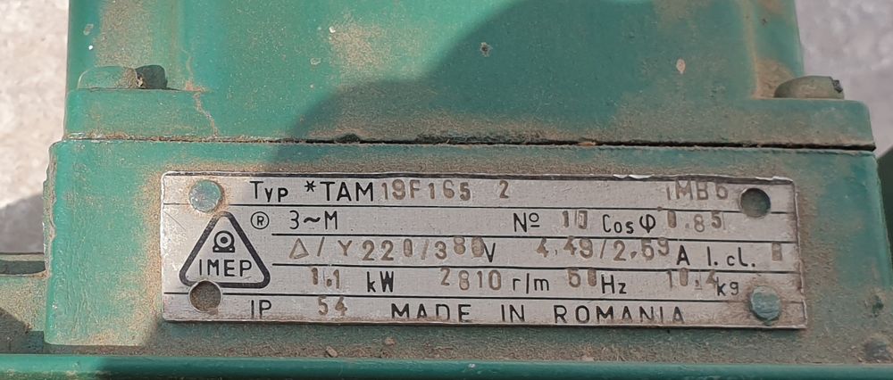 Motoare electrice trifazice nefolosite