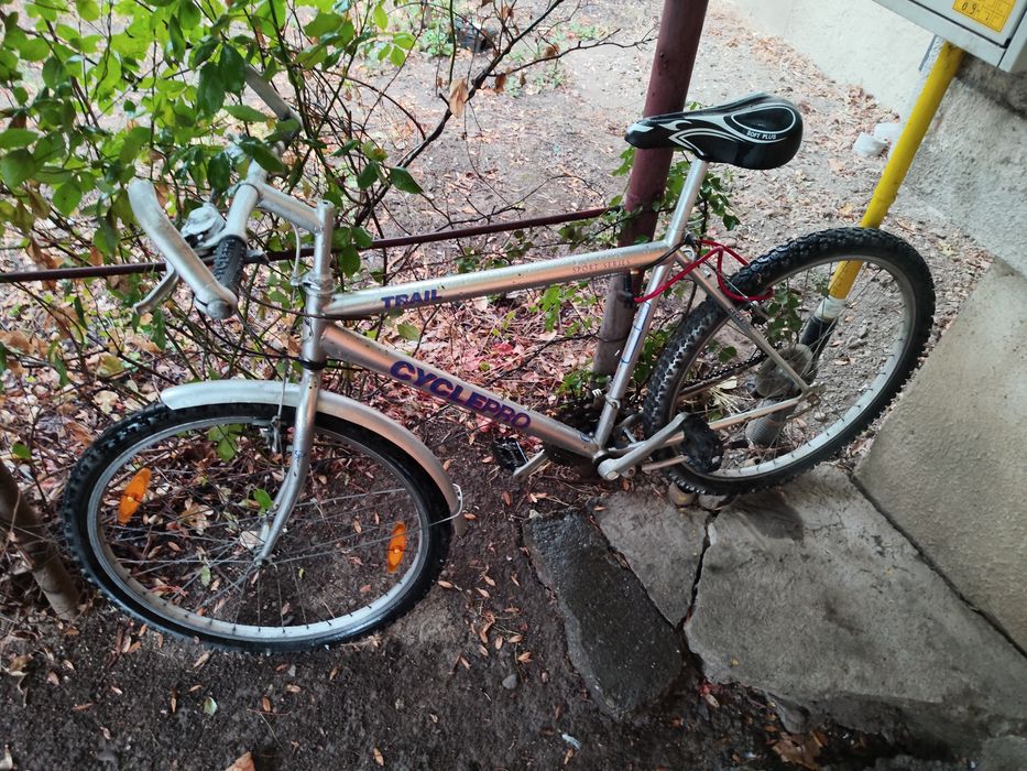 Bicicleta de oraș șa noua lumini cauciucuri bune preț 250 lei