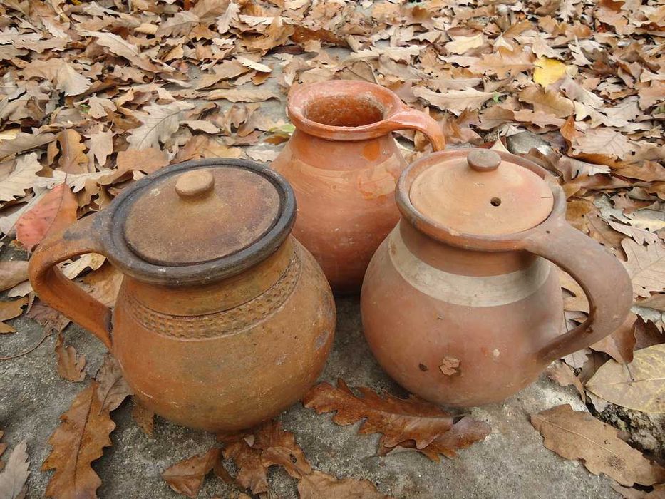 Стари керамични съдове