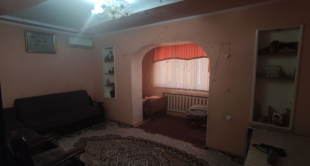 Икки хонали квартира сотилади, жихозлари билан, ремон килинган