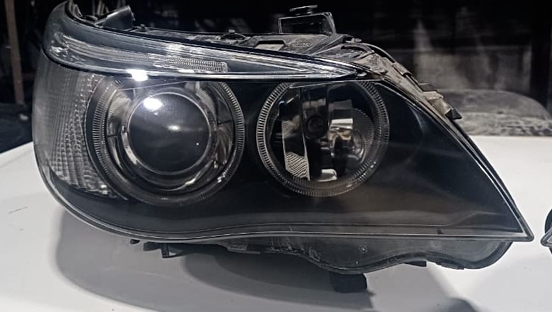Фары БМВ Е60 до рестайлинг.
