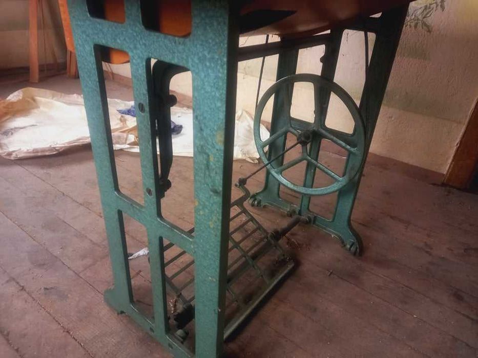 Крачна шевна машина Lucznik