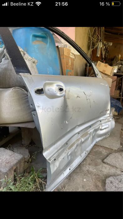 Правая дверь тойта 4раннер 2005г
