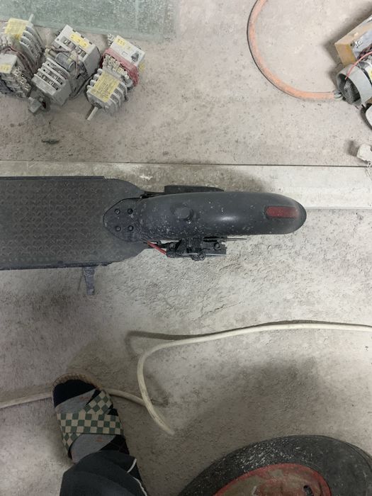 Продам срочно электро самокат KuQUAY