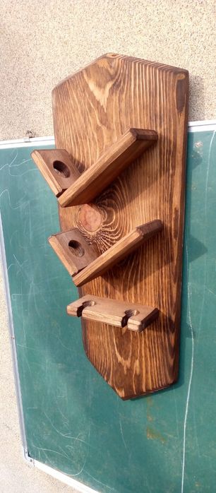 Продам винные полки.