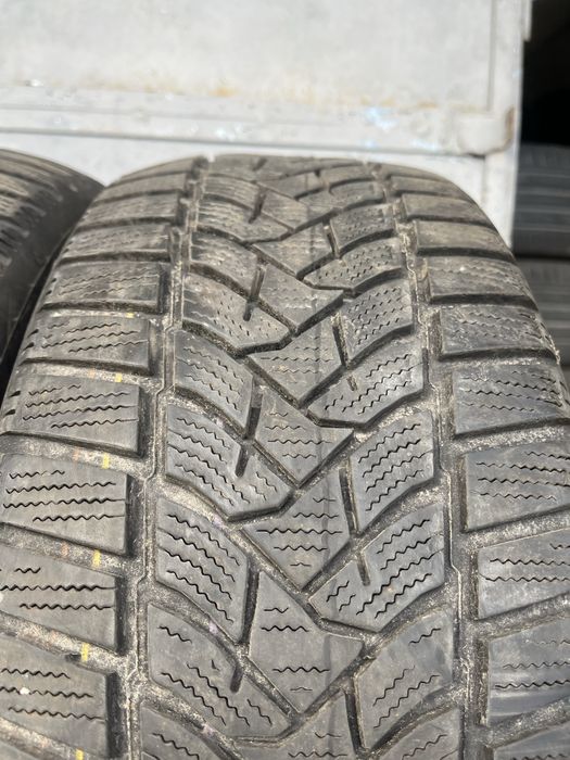 2 бр. зимни гуми 205/55/16 Dunlop 5,5 mm DOT 0519