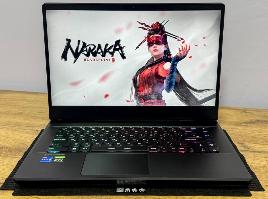 MSI LEOPARD GP66 PRO 240HZ Ulrta fast ekran gaming notebook