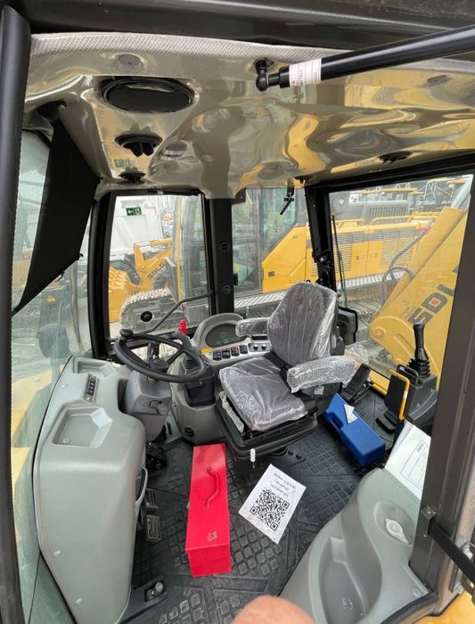 Экскаватор погрузчик SDLG (VOLVO)