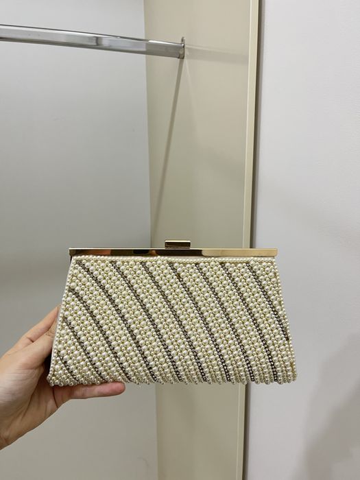 Женский клатч-кошелек с жемчугами