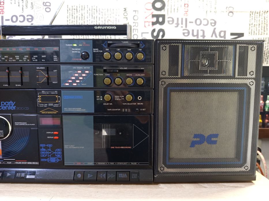 Касетофон "Grundig"Party Center 3100 CD