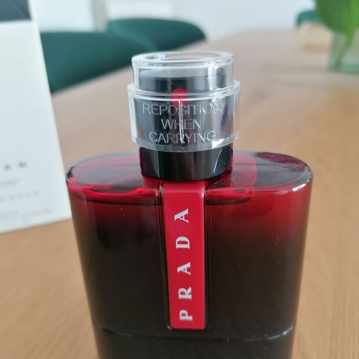 Prada luna rossa