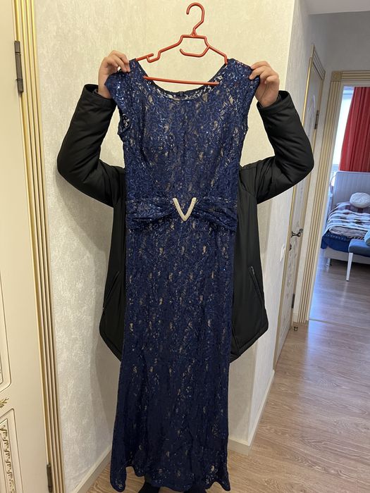 Продаю вечерние платья