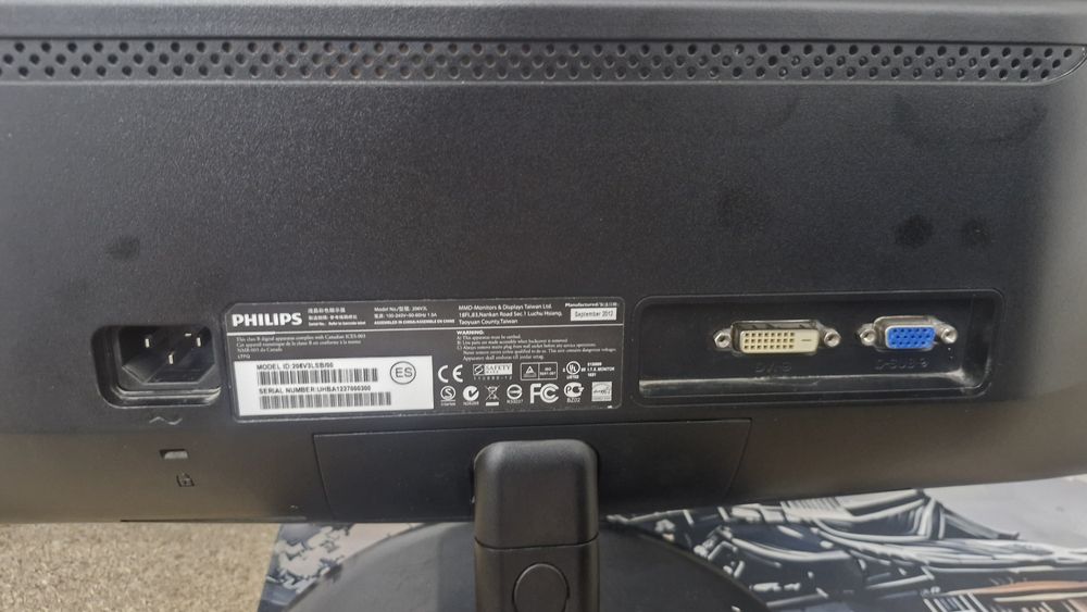 Монитор Philips 20 дюйм