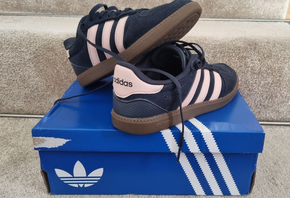 Adidas piele marime 36