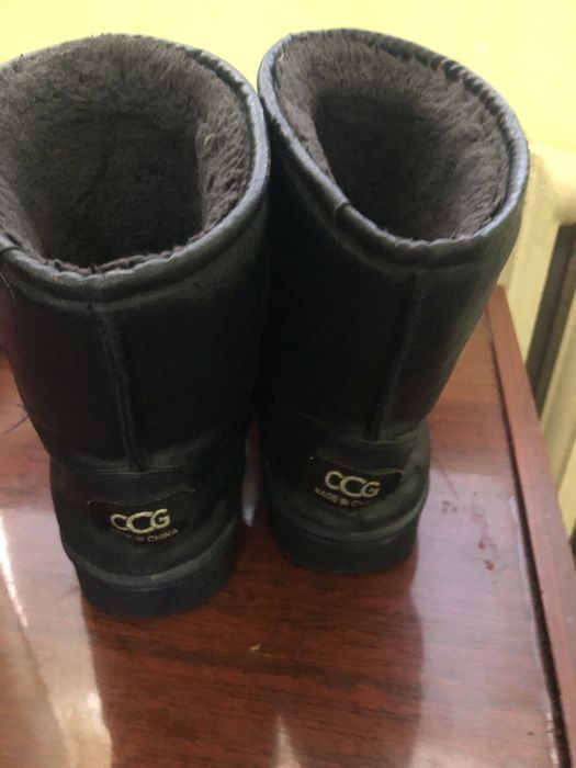 Уги для мальчиков 33 р