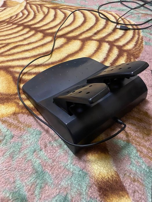 Игровой руль SVEN GC-W700