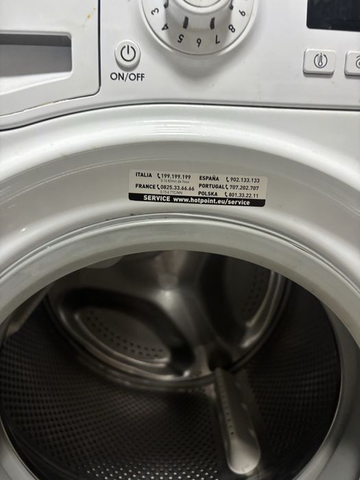 Продавам пералня аристон