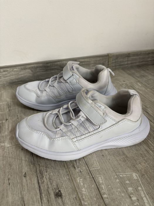 Încălțăminte sport Graceland