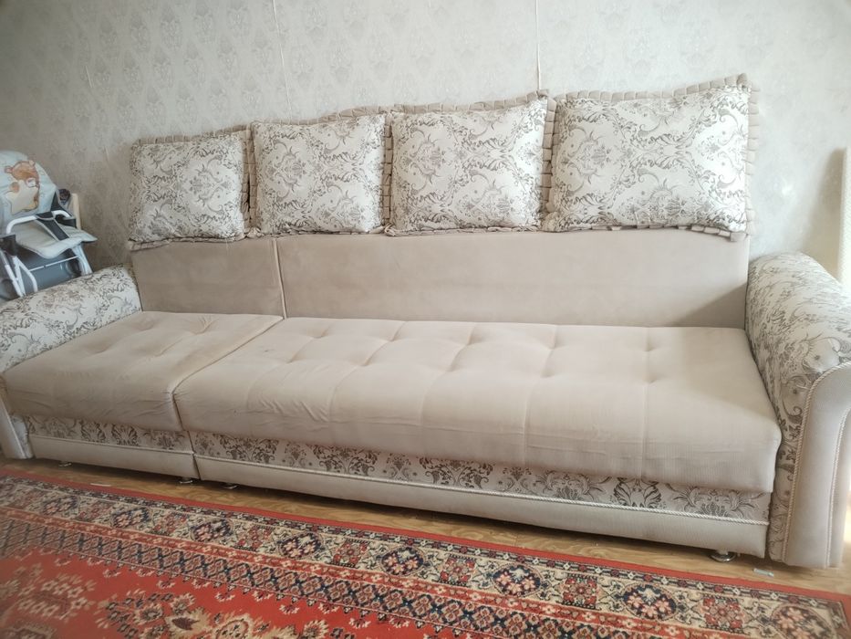 Продам диван хороший