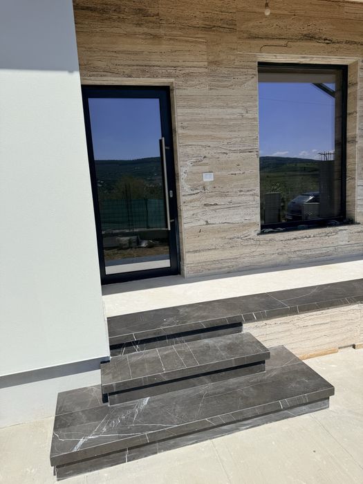 Marmura,travertin,onix,granit,andezit,quartz