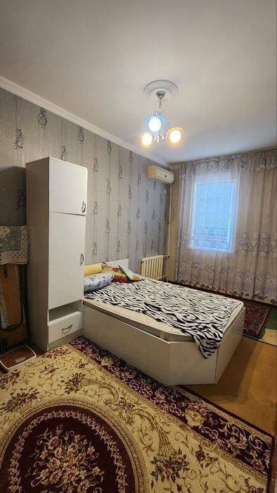 Мега планет Юнусабад -11 отличная 3х комнатная квартира с обстановкой.