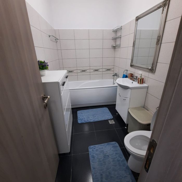 Garsoniera de inchiriat Aparatorii Patriei metrou