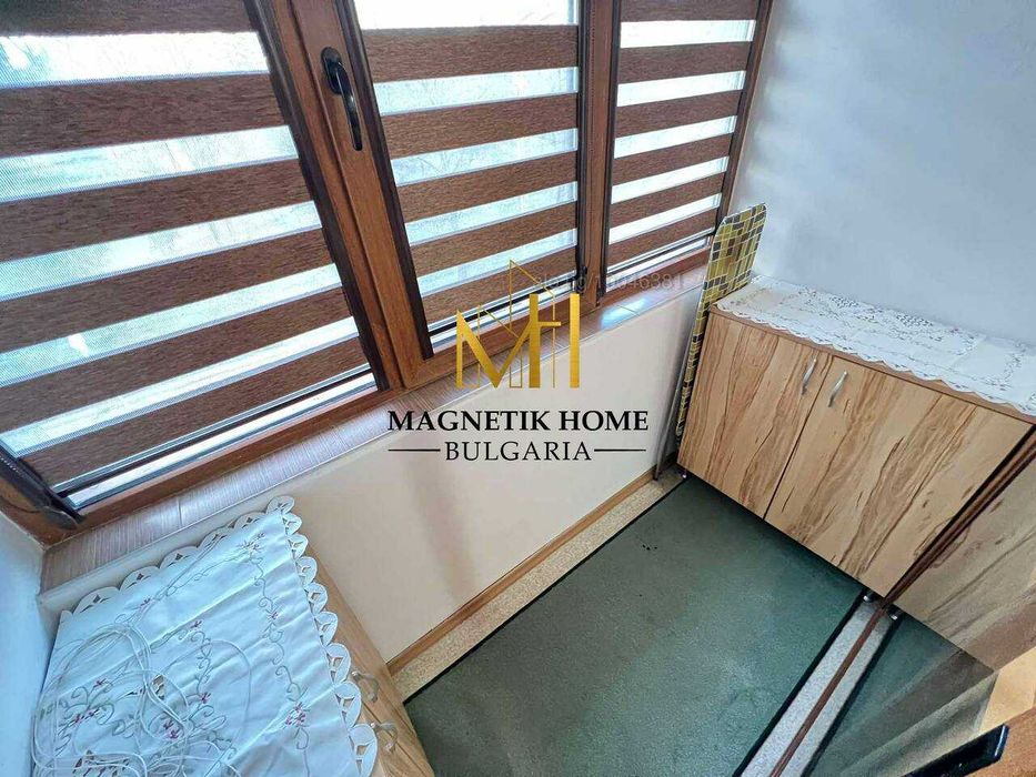 Дава се под наем Двустаен апартамент в Бургас, Център - 80 кв.м за 510 € - Снимка #3